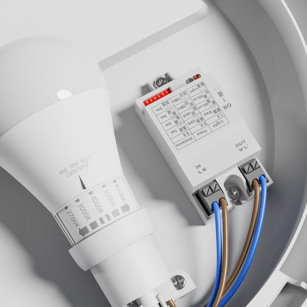 Takplafond med sensor för badrum, garage och entré